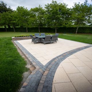 Tobermore Tegula Sett Concrete Block Paving Charcoal 100 x 100 x 50mm 11.52m² Pack