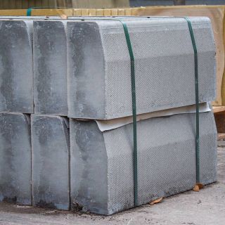 125 x 255 x 610mm Half Battered Straight Kerb