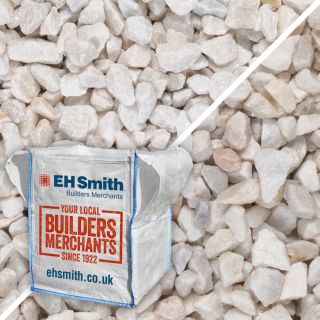 Long Rake Spar Bulk Bag 20mm Polar White Chippings