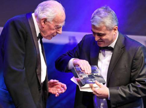 Ken Smith Receives Lifetime Achievement Award